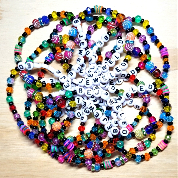 Bejeweled- Taylor Swift Friendship Bracelet - Picture 1 of 3